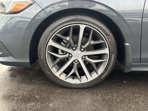 Used 2024 Honda Civic Touring image 10