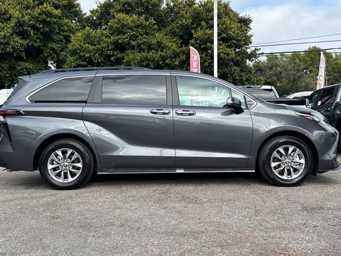 Certified 2025 Toyota Sienna XLE w/ XLE Plus Package AWD/4WD image 2