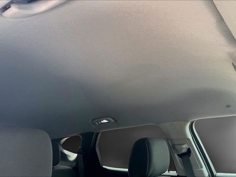 Used 2025 Chevrolet Blazer LT image 26