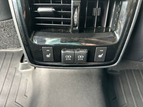 Used 2019 Toyota Avalon Touring w/ Advanced Safety Package FWD image 30