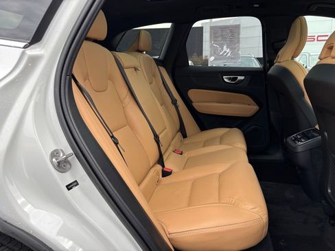 Certified 2023 Volvo XC60 B6 Ultimate w/ Protection Package Premier AWD/4WD image 25