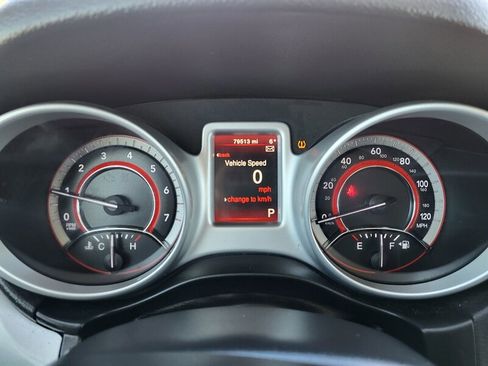 Used 2019 Dodge Journey SE image 16