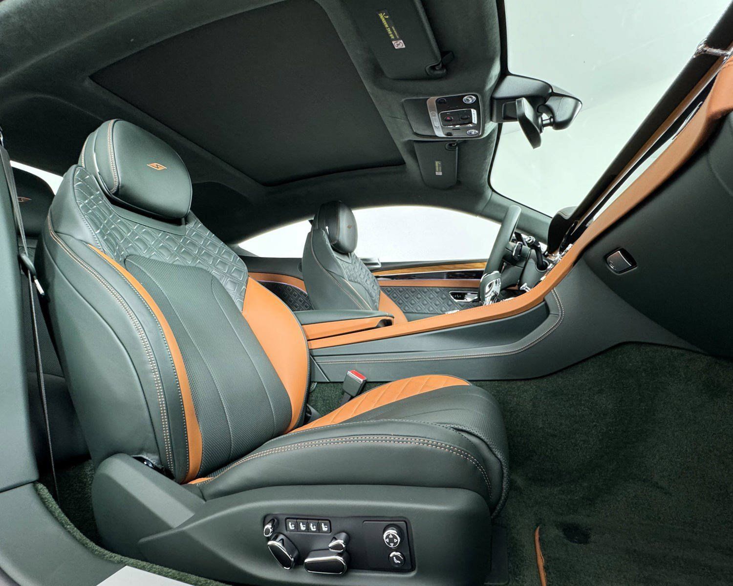Used 2024 Bentley Continental GT V8 AWD/4WD image 34