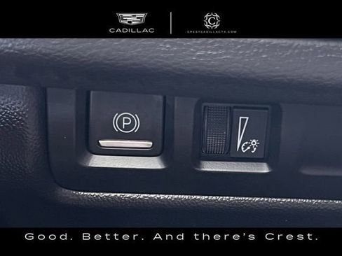 Used 2024 Cadillac XT4 Premium Luxury image 24