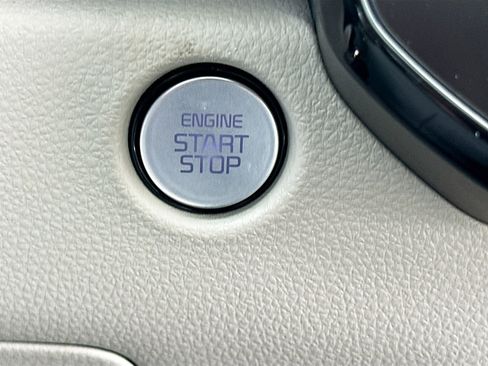 New 2025 Kia Carnival SX image 7