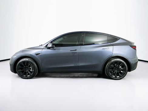 Used 2022 Tesla Model Y Long Range AWD/4WD image 4