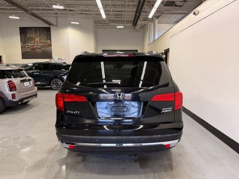 Used 2017 Honda Pilot Touring image 4