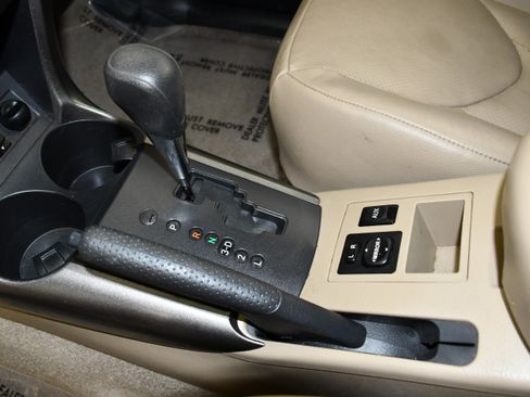 Used 2011 Toyota RAV4 2WD w/ Upgrade Value Pkg image 29