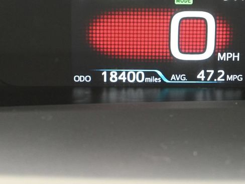 Certified 2019 Toyota Prius XLE AWD/4WD image 18