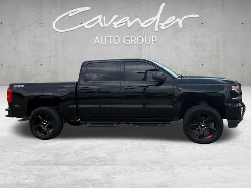 Used 2017 Chevrolet Silverado 1500 LTZ Z71 w/ Redline Edition AWD/4WD image 17