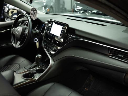 Used 2023 Toyota Camry SE w/ Protection Package (Q2) (TMS) image 14