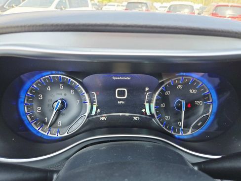 New 2026 Chrysler Pacifica Limited w/ Uconnect Theater Family Group FWD image 22