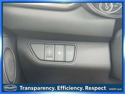 Used 2024 Genesis G70 3.3T Advanced w/ Sport Prestige Package image 21