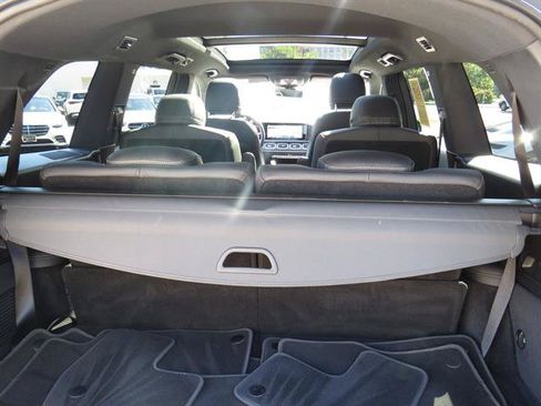 Used 2024 Mercedes-Benz GLS 450 4MATIC image 36