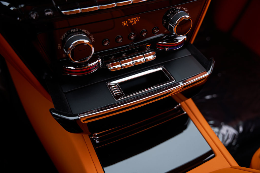Used 2026 Rolls-Royce Phantom Sedan RWD image 96