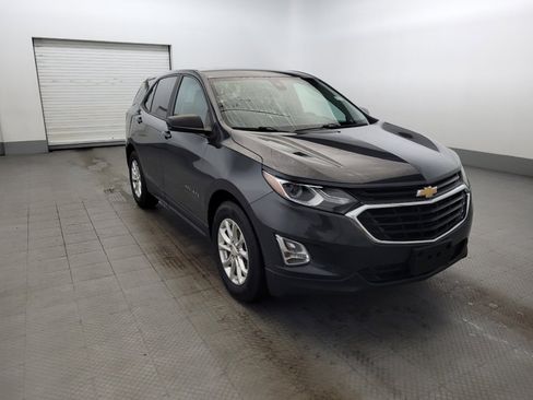 Used 2020 Chevrolet Equinox LS w/ LPO, Cargo Package FWD image 13