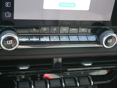 Certified 2023 Chevrolet Colorado Z71 w/ Z71 Convenience Package 2 image 19