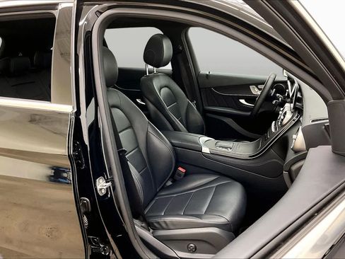 Certified 2021 Mercedes-Benz GLC 300 4MATIC image 9
