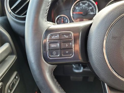 Certified 2018 Jeep Wrangler Rubicon image 32