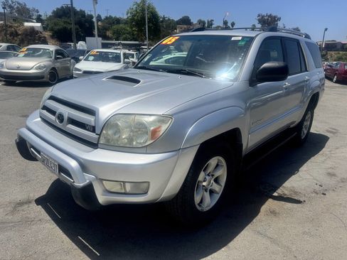 Used 2005 Toyota 4Runner SR5 RWD image 5