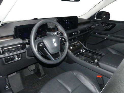 New 2025 Lincoln Aviator Reserve w/ Illumination Package image 8