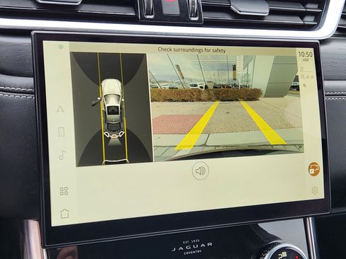 Used 2022 Jaguar XF R-Dynamic SE image 24