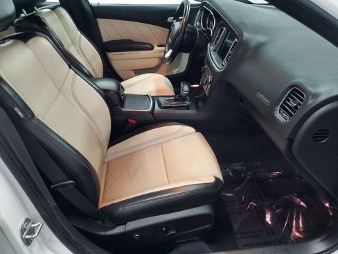 Used 2018 Dodge Charger SXT Plus w/ Quick Order Package 29J image 15