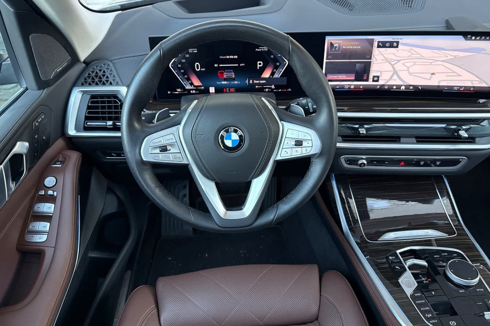 Used 2026 BMW X7 xDrive40i AWD/4WD image 14