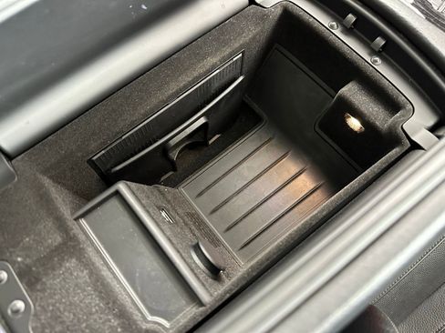 Used 2017 BMW 740i xDrive image 18