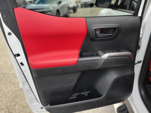 Used 2021 Toyota Tacoma SR5 image 13