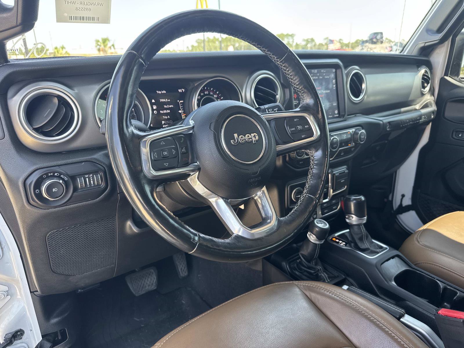 Used 2021 Jeep Wrangler Unlimited Rubicon AWD/4WD image 17