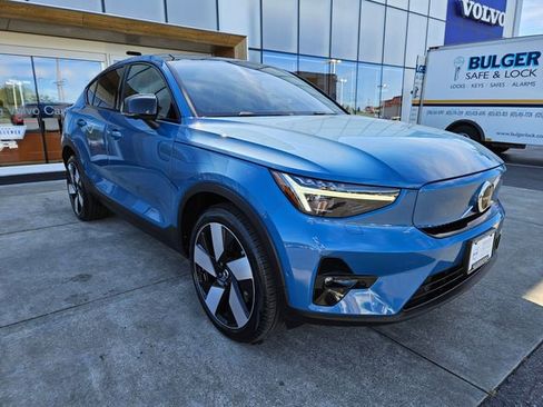 Used 2023 Volvo C40 P8 Recharge Ultimate w/ Protection Package Premier AWD/4WD image 3