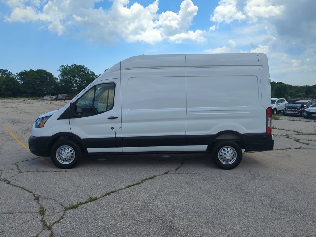 Used 2025 Ford Transit 250 148 High Roof AWD image 5