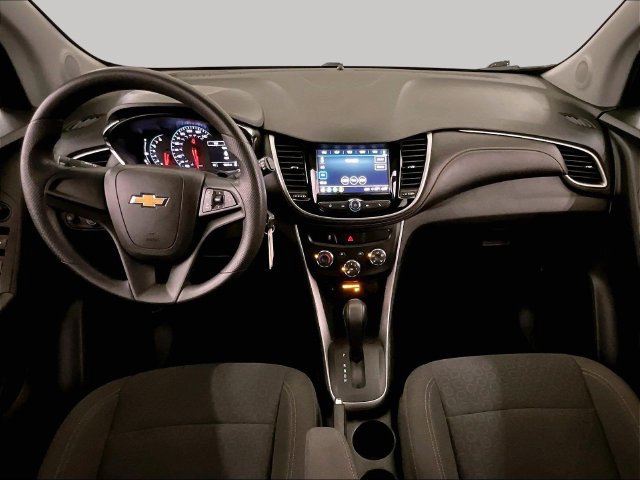 Used 2018 Chevrolet Trax LS AWD/4WD image 14