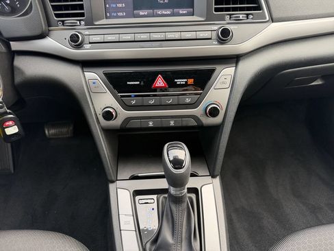 Used 2018 Hyundai Elantra SEL FWD image 11