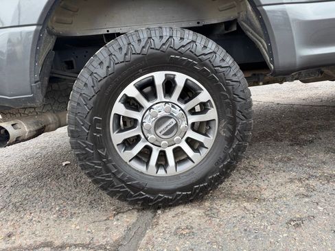 Used 2020 Ford F250 Lariat w/ Lariat Value Package image 18