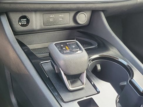 Used 2025 Nissan Rogue SV image 33