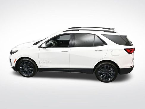 Used 2023 Chevrolet Equinox RS w/ RS Leather Package FWD image 17