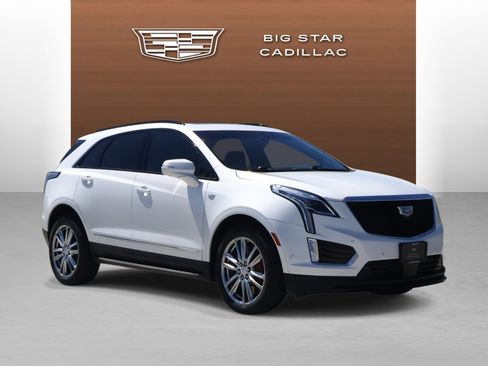 Used 2023 Cadillac XT5 Sportv w/ Technology Package image 7