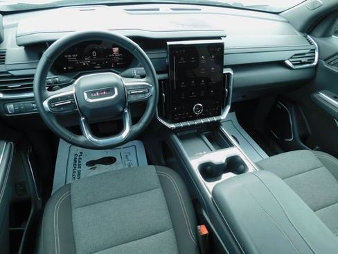 Used 2025 GMC Acadia Elevation image 36