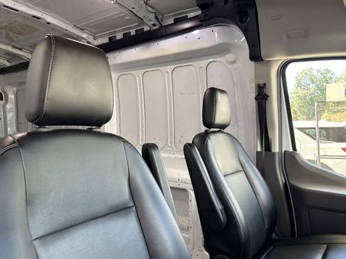 Used 2022 Ford Transit 350 Medium Roof AWD image 17