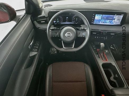 Certified 2025 Nissan Kicks SR FWD image 21