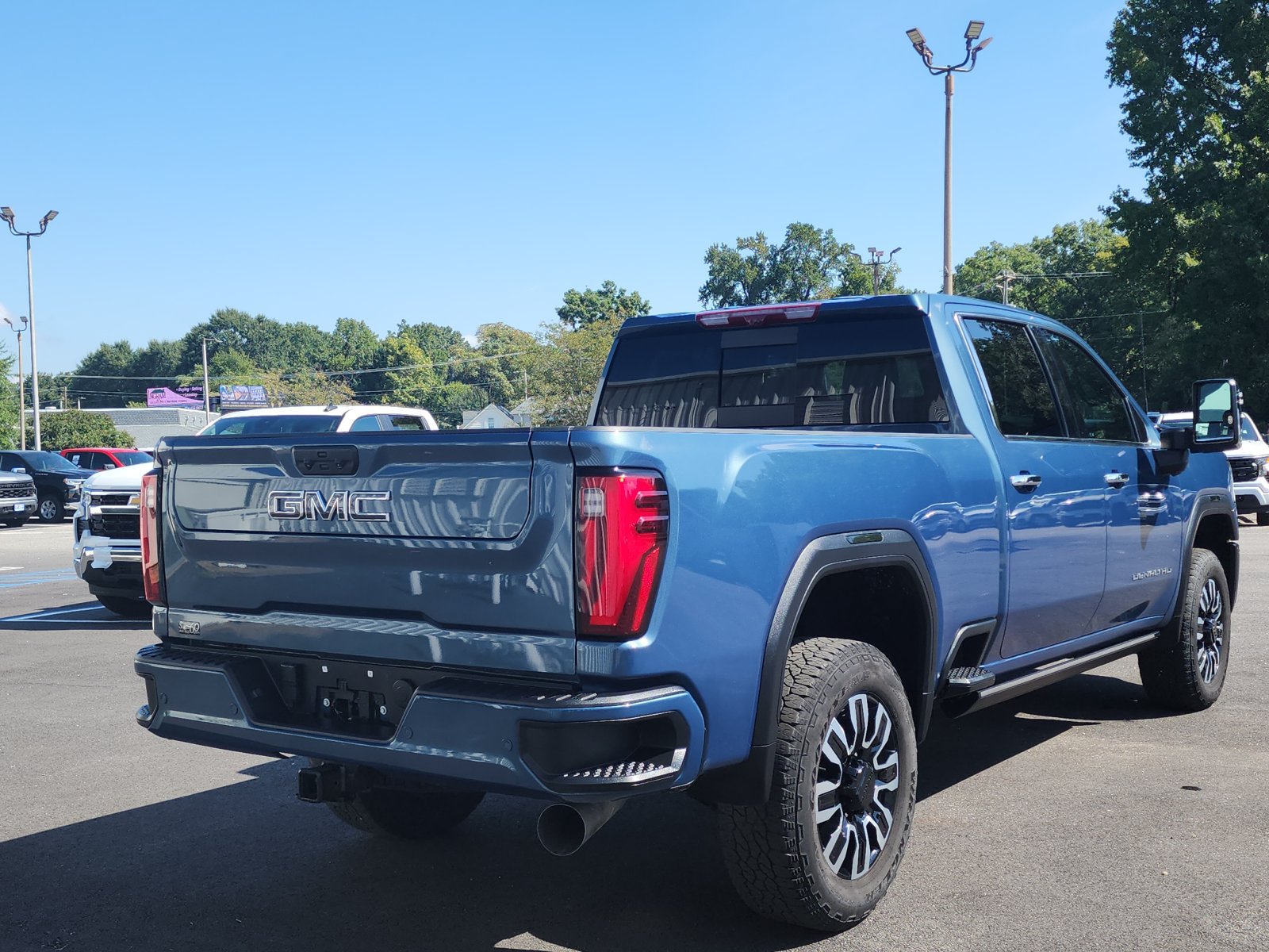 Used 2024 GMC Sierra 2500 Denali Ultimate w/ Max Trailering Package AWD/4WD image 5