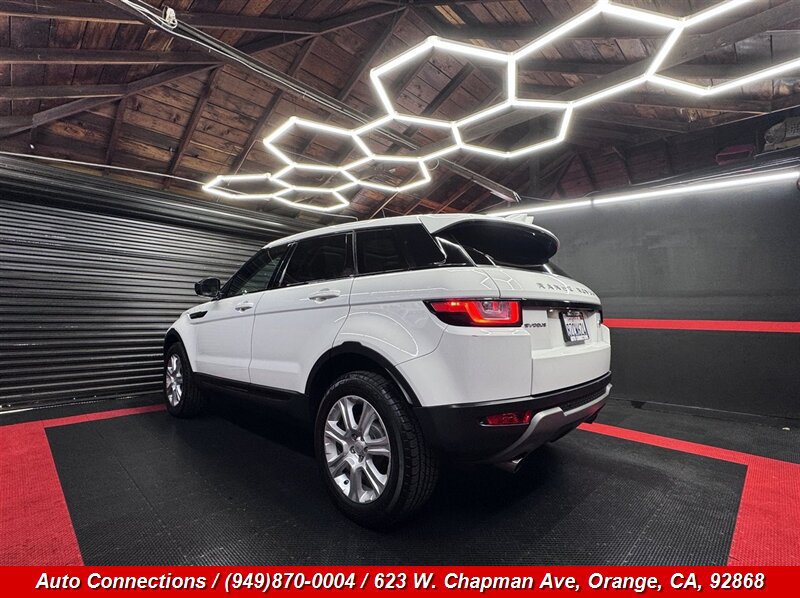 Used 2018 Land Rover Range Rover Evoque SE Premium AWD/4WD image 4