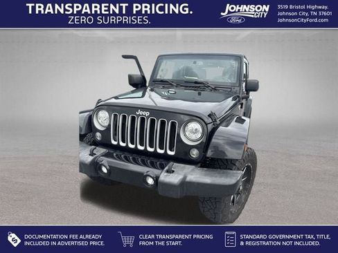 Used 2017 Jeep Wrangler Unlimited Sahara w/ Max Tow Package AWD/4WD image 1