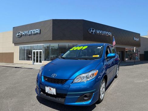 Used 2009 Toyota Matrix S AWD/4WD image 4
