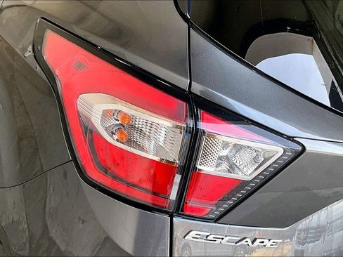 Used 2018 Ford Escape SEL w/ Canadian Touring Package image 23