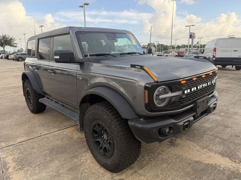 Used 2023 Ford Bronco Wildtrak AWD/4WD image 2