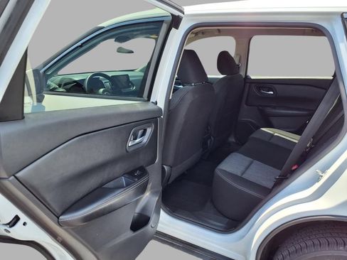 Used 2024 Nissan Rogue SV AWD/4WD image 25