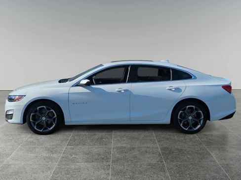 Used 2024 Chevrolet Malibu LT image 2